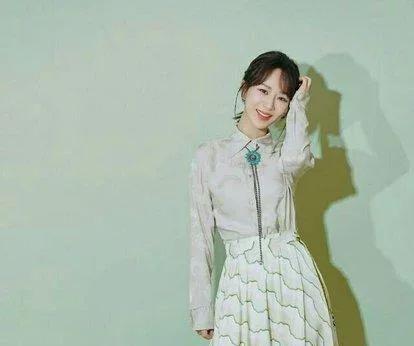 娱乐圈吃瓜爆料李现,娱乐圈风云再起，揭秘明星背后的故事